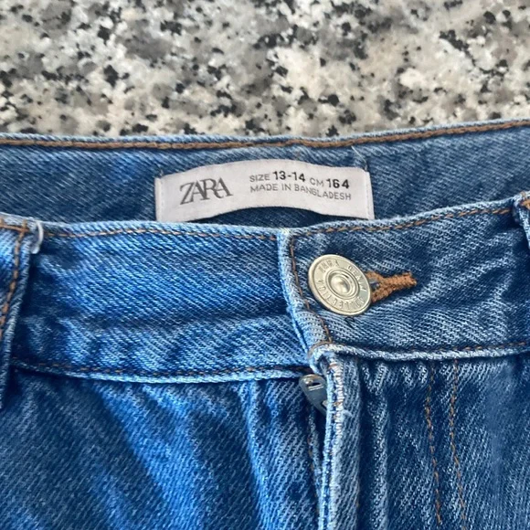 ZARA distressed jeans - Picture 4 of 7